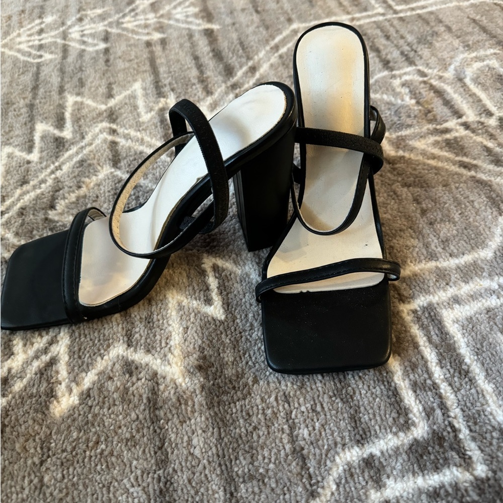 NWOT Block heels - Picture 8 of 8